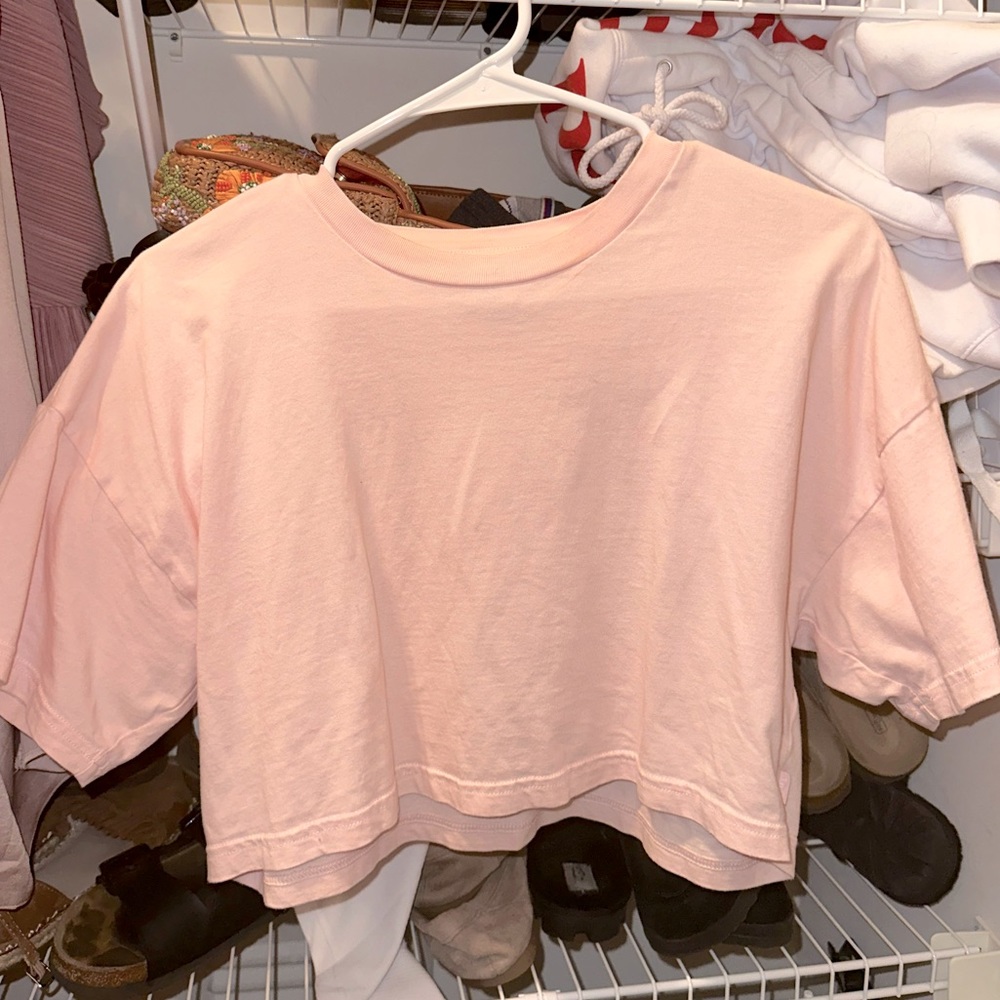 Aritzia TNA Cropped T Shirt